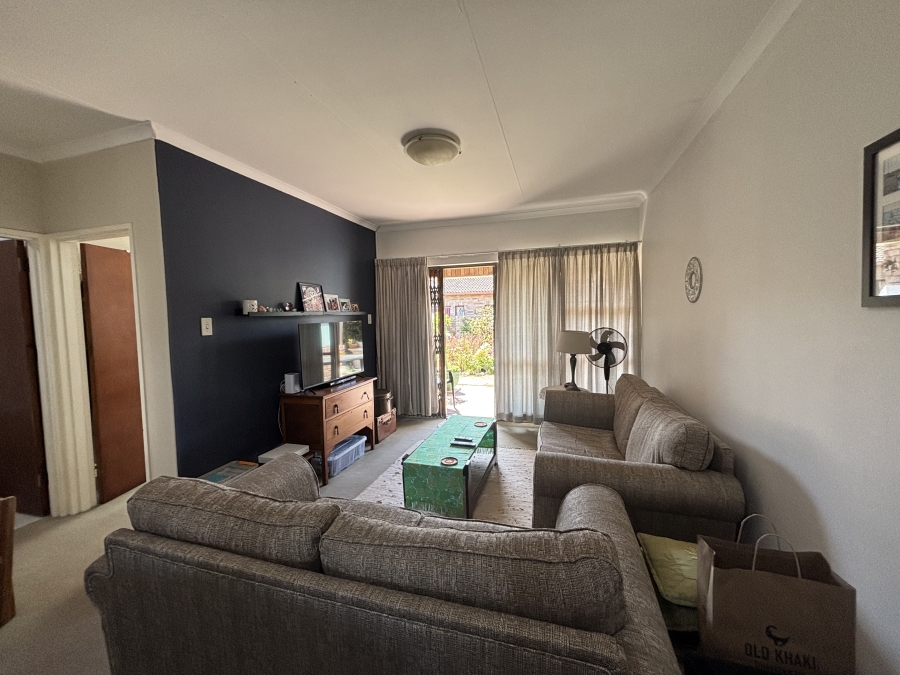 2 Bedroom Property for Sale in Summerstrand Eastern Cape